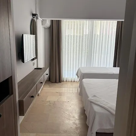 酒店 Eren Çeşme